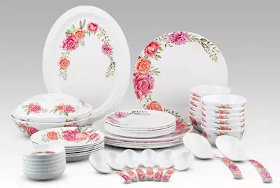 34 PCS DINNER SET Dinner Plate x4pcs Small Pate x 4pcs Round Soup Bowl x 4pcs Soup Spoonx 6pcs Open Serving Bowl x 2pcs Lid open serving bowl x 1pcs Rim Soup Plate 7" x 4pcs Oval Serving Platter 13" x 1pcs Rd. Sauce Dish x 6pcs Serving Spoon" x 2pcs